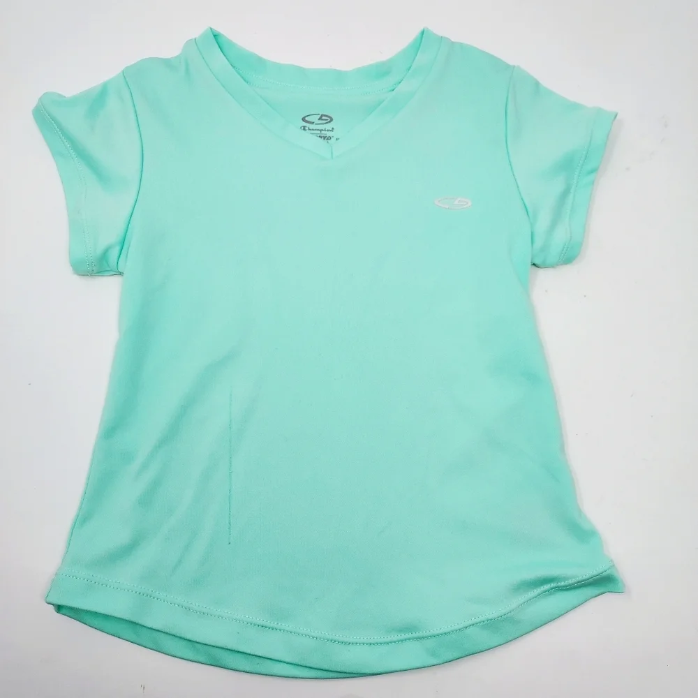 ⭐️5/$20 (4) Piece Shirt Bundle - Great Condition - 4T